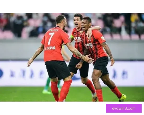 国安引援更谨慎对比海港 贝克汉姆父子矛盾引发站队中心之争